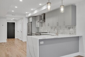 50 Hichborn St in Boston, MA - Building Photo - Building Photo