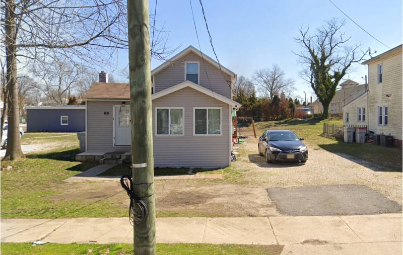 609 S 2nd St in Vineland, NJ - Building Photo