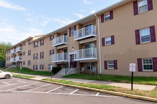 The Hills at Lehigh in Bethlehem, PA - Building Photo - Building Photo