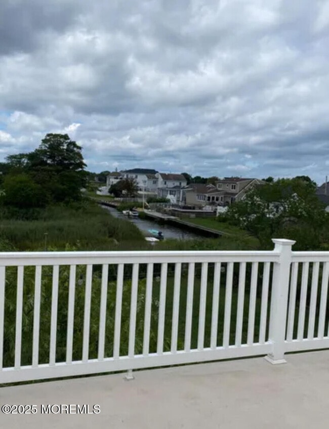 46 Riverdale Ave in Monmouth Beach, NJ - Building Photo - Building Photo