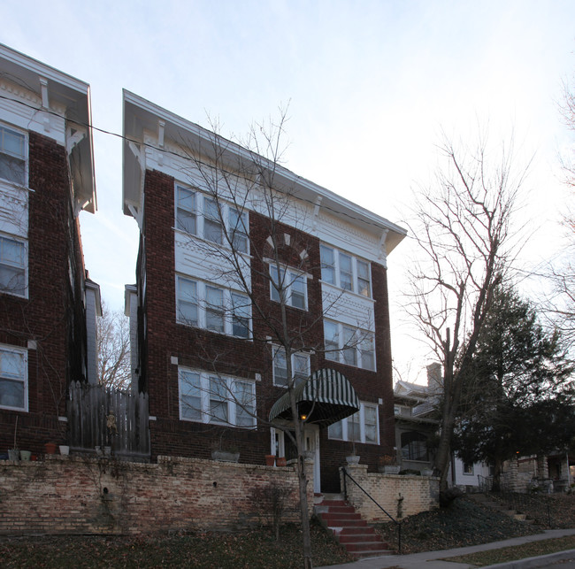 3805-3807 Terrace St in Kansas City, MO - Building Photo - Building Photo