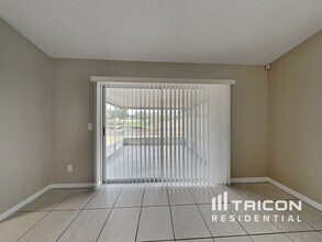 1904 Candlestick Ct in Lutz, FL - Building Photo - Building Photo