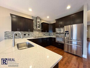 650 NW Willow Glen Pl in Beaverton, OR - Building Photo - Building Photo