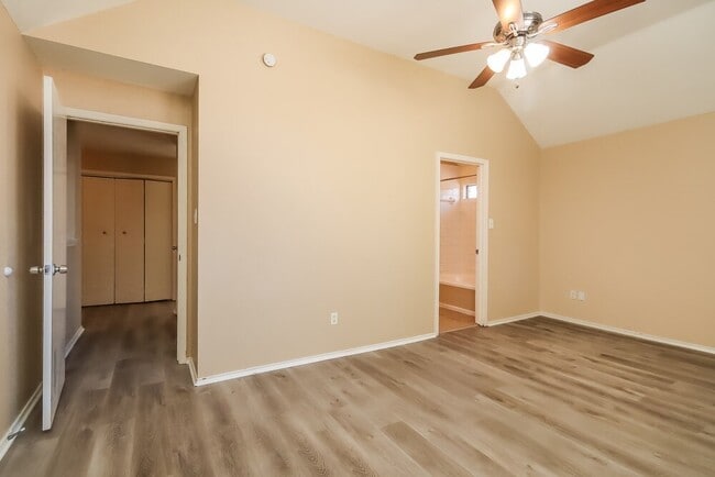 property at 2610 Heather Knoll Dr