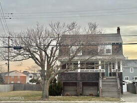 54 Osborne Ave in Bay Head, NJ - Building Photo