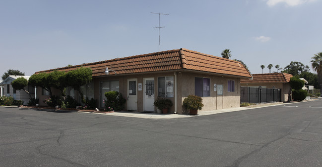 Lytle Creek Mobile Home Estates in San Bernardino, CA - Foto de edificio - Building Photo