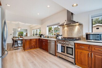 2403 7th Ave W in Seattle, WA - Building Photo - Building Photo