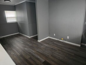 1611 S Oakwood Ave in Peoria, IL - Building Photo - Building Photo