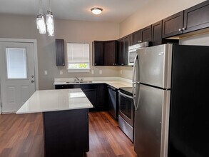 608 Heavenly Pl in Wellford, SC - Building Photo - Building Photo