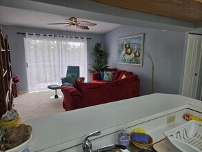 2516 SE Anchorage Cove in Port St. Lucie, FL - Building Photo - Building Photo