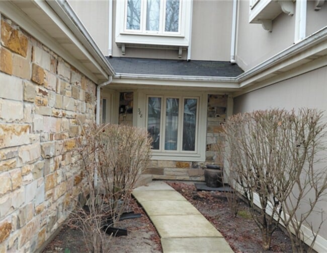 property at 388 Kildeer Ln