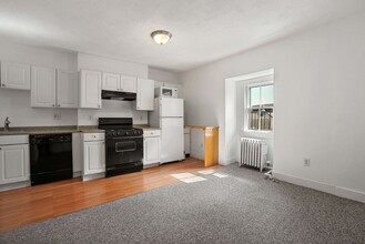 6 Dwight St, Unit 4 in Boston, MA - Building Photo - Building Photo