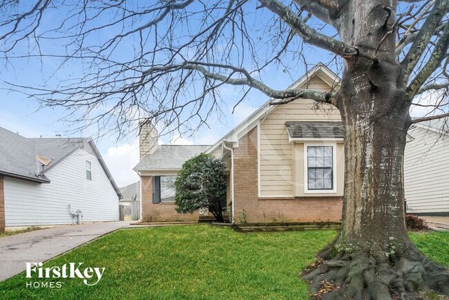 property at 2816 Maryland Cir W