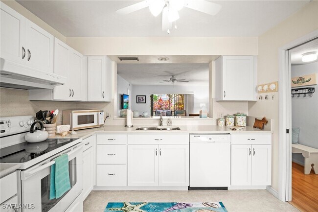 property at 2930 Kings Lake Blvd