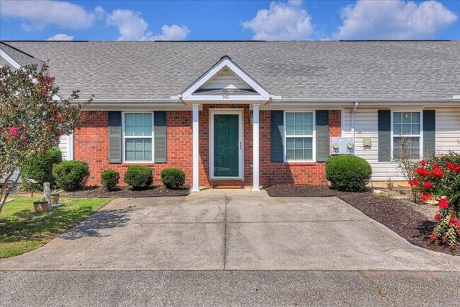 property at 540 Edgecliff Ln