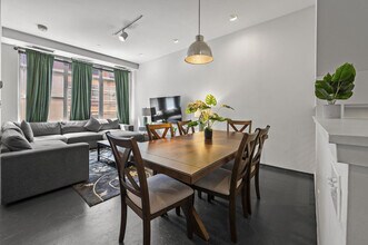 160 E Berkeley St in Boston, MA - Building Photo - Building Photo