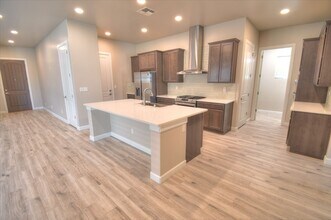 167 Fernleaf Ct NW in Los Ranchos de Albuquerque, NM - Building Photo - Building Photo