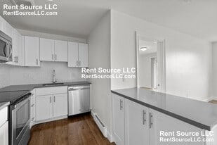 134 Summer St in Malden, MA - Building Photo