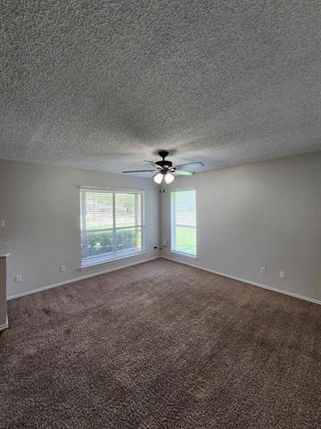 226 S Prairie St in Pilot Point, TX - Building Photo - Building Photo