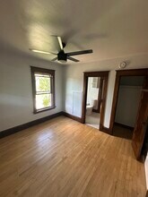 1819 4th St NE, Unit 2 in Minneapolis, MN - Building Photo - Building Photo