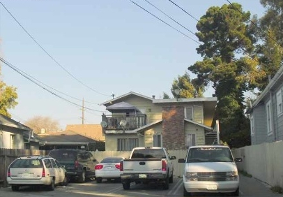 3284 Lynde St in Oakland, CA - Foto de edificio
