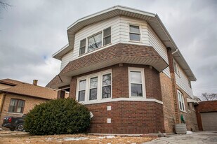 2336 122nd St in Blue Island, IL - Building Photo