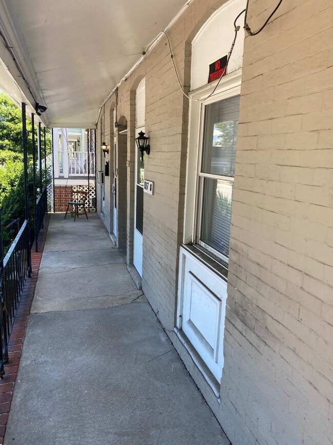 1017 W Leigh St in Richmond, VA - Building Photo - Building Photo