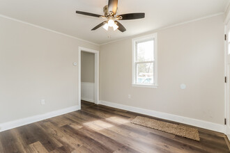 411 Powell St in Gloucester City, NJ - Building Photo - Building Photo