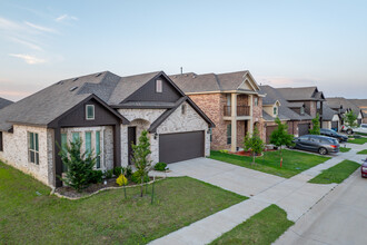 Eagle Glen in Alvarado, TX - Building Photo - Building Photo