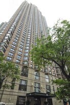 401 E Ontario St, Unit 903 in Chicago, IL - Building Photo