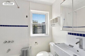 124 Kane St in Brooklyn, NY - Building Photo - Building Photo