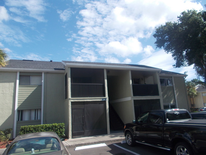 920 Lake Destiny Rd in Altamonte Springs, FL - Building Photo