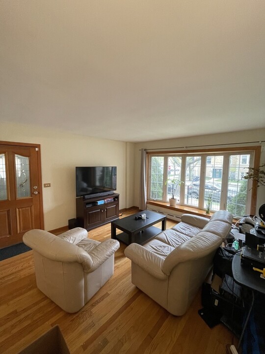 3736 W Wrightwood Ave-Unit -1 in Chicago, IL - Foto de edificio