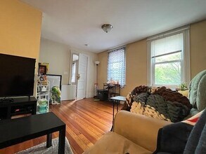 74 6th St in Cambridge, MA - Building Photo - Building Photo