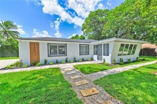 16200 NE 3rd Ave in North Miami Beach, FL - Building Photo