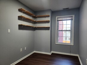 329 Elm St NW in Washington, DC - Building Photo - Building Photo