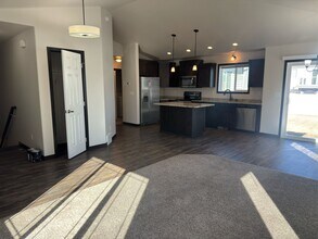 1114 46th Ave S in Moorhead, MN - Building Photo - Building Photo