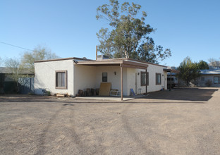 3925 E Blacklidge Dr in Tucson, AZ - Building Photo - Building Photo