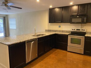 2133 Bougainvillea St in Sarasota, FL - Building Photo - Building Photo