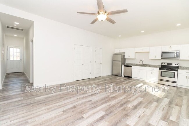 1213 N Chamberlain Ave in Chattanooga, TN - Foto de edificio - Building Photo