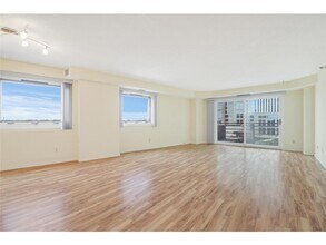 66 9th St E in St. Paul, MN - Building Photo - Building Photo