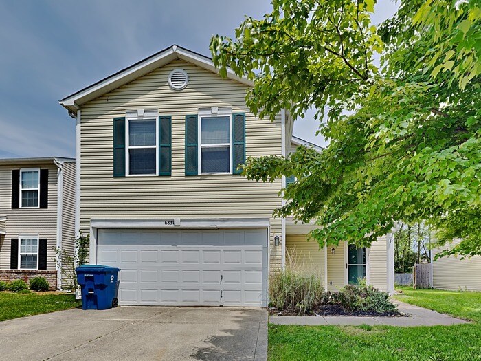 6831 Earlswood Dr in Indianapolis, IN - Building Photo