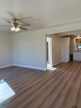 261 N Sierra Vista Ave in Fresno, CA - Building Photo - Building Photo