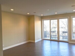 2255 W Wabansia Ave in Chicago, IL - Building Photo - Building Photo