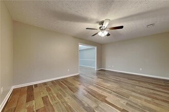 1570 Rose Pointe Dr in Loganville, GA - Building Photo - Building Photo