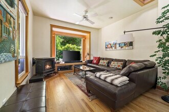 1538 Fairview St in Bellingham, WA - Building Photo - Building Photo