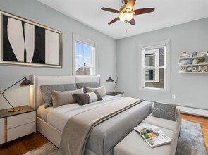 11 Woodlawn St, Unit 2 in Boston, MA - Foto de edificio - Building Photo