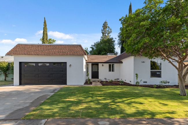 property at 660 W Pat Dr