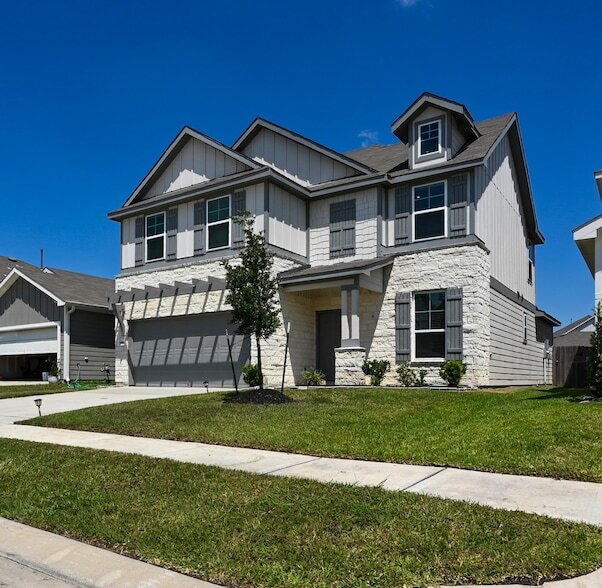 23526 Wrexham St in Spring, TX - Foto de edificio