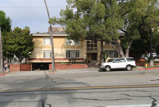 1333 N Brand Blvd in Glendale, CA - Building Photo - Building Photo